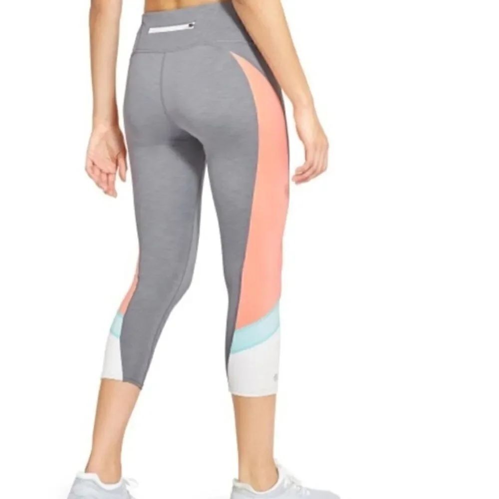 Athleta Colorblock Sonar Capri Leggings